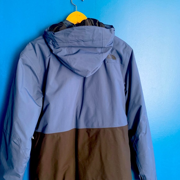 The North Face Blue and Black Jacket - Picture 2 of 7